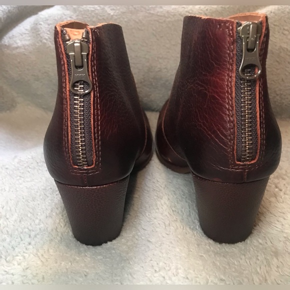 Korks ankle boots size 9.5 - Picture 4 of 9